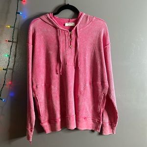 This top is so comfy and stylish! Your wardrobe needs this!